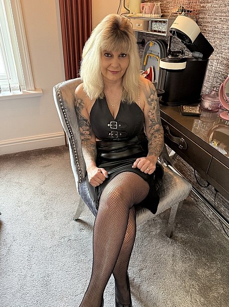 Tattooed mature broad Inked MILF goes topless in mesh pantyhose - Image 3 of 16  in Close Up category   featuring Inked MILF 