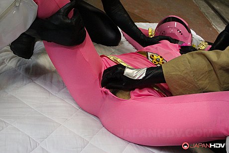 Asian slut GF lady getting her trimmed snatch creampied through her ripped space suit - Image 4 of 20  in Pussy category  