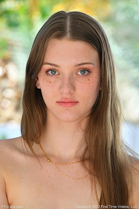 Leggy amateur babe Olivia rubs her vagina & shows her gigantic butt & feet poolside - Image 19 of 20  in Pussy category   featuring Olivia Madison 