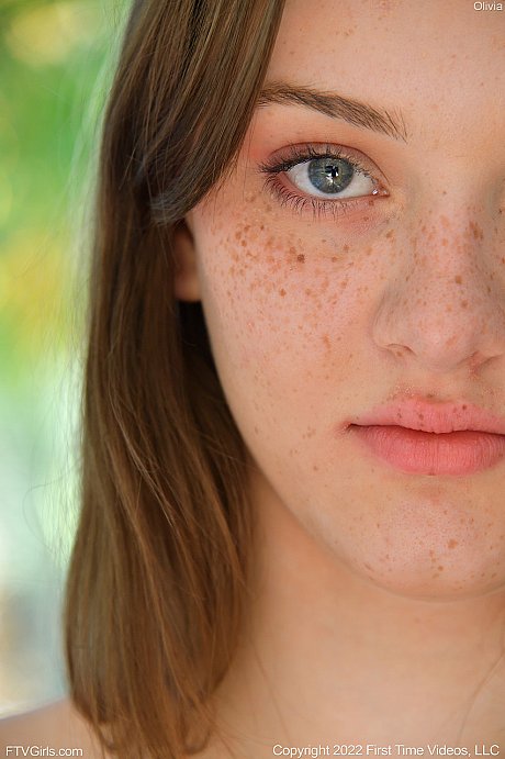 Leggy amateur babe Olivia rubs her vagina & shows her gigantic butt & feet poolside - Image 20 of 20  in Pussy category   featuring Olivia Madison 