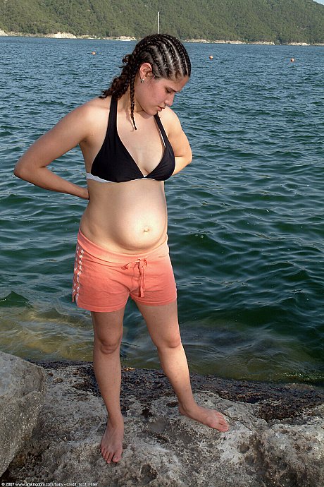 ATK Archives featuring Kelly Porn Pics - Image 1 of 21  in Outdoor category   featuring Kelly 