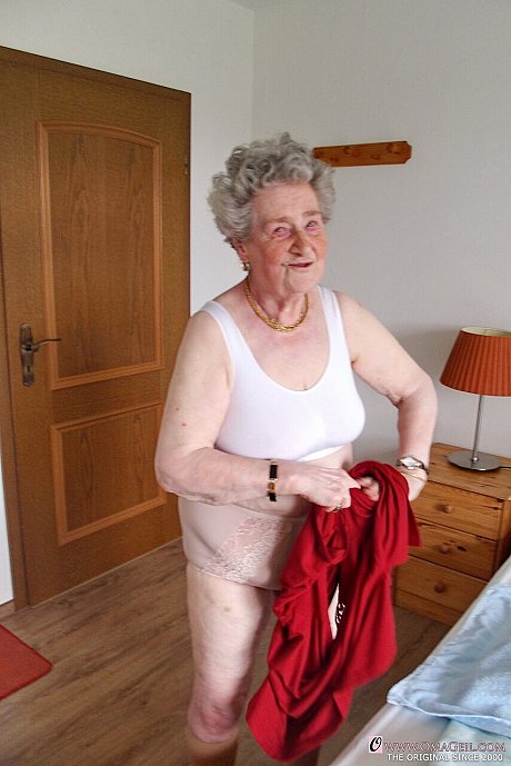 Short-haired old lady Pitschka undressing and showing her saggy melons - Image 11 of 20  in Amateur category   featuring Pitschka 