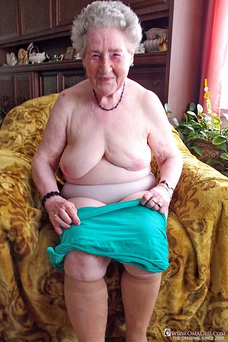 Short-haired old lady Pitschka undressing and showing her saggy melons - Image 13 of 20  in Amateur category   featuring Pitschka 