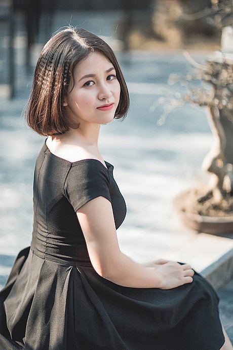 Glamorous asian babe posing in her elegant black dress in public - Image 2 of 20  in Vintage category  