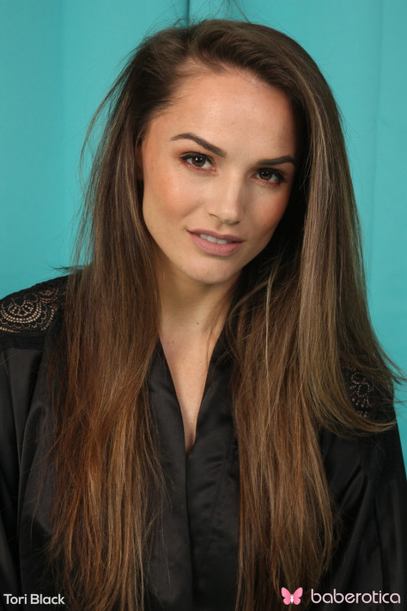 Long-haired babe Tori black undresses and exposes her trimmed muff & gigantic ass - #1082312
