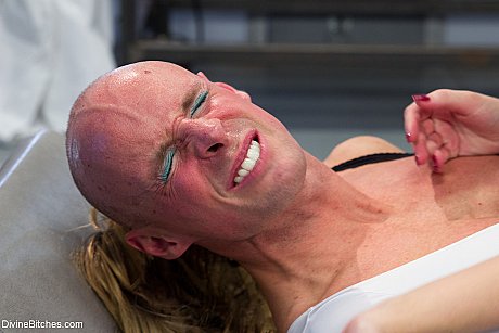 Brutal doctor Cherry Torn heartlessly anal fucking & cuckolding her patient - Gallery #1368