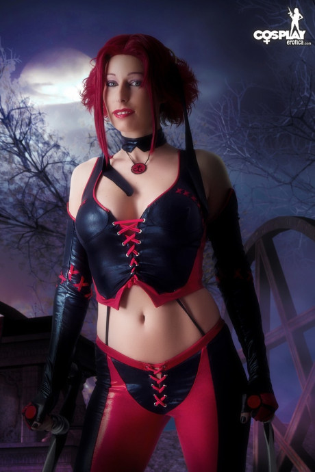 Cosplay Erotica Rayne Bloodrayne naked cosplay - #13302