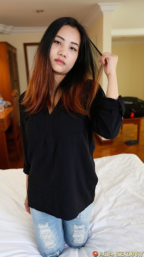 Gorgeous asian babe Meew shows off her gorgeous enormous boobies up close - Image 3 of 20  in Pussy category   featuring Meew 