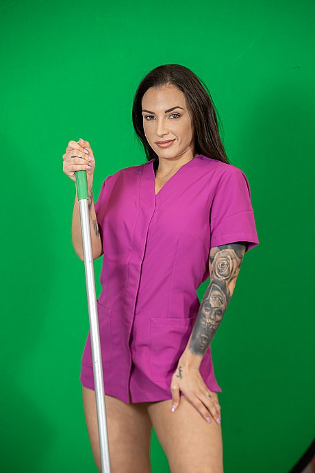 Tattooed cleaning whore chick Medusa flaunts her monstrous boobies and gets screwed hard - Image 5 of 21  in Spreading category   featuring Tommy Cabrio, Medusa 