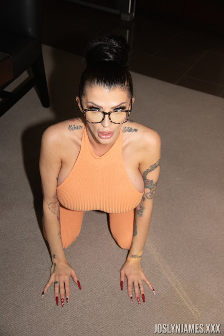 Curvaceous MILF Joslyn James teases with her huge breasts in a jumpsuit & heels - #509574