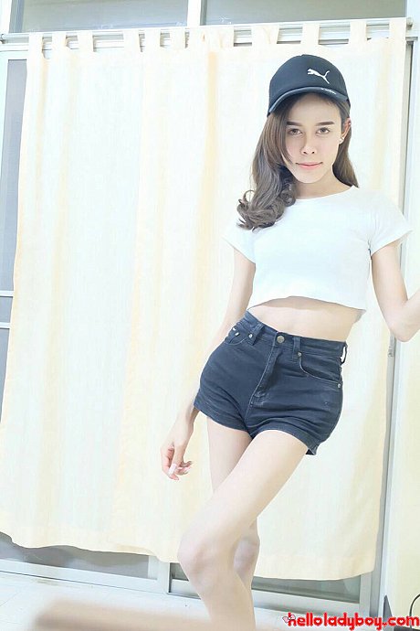 Beautiful tranny Jam displays her thin body in her hot outfits - Image 7 of 20  in Ladyboy category  