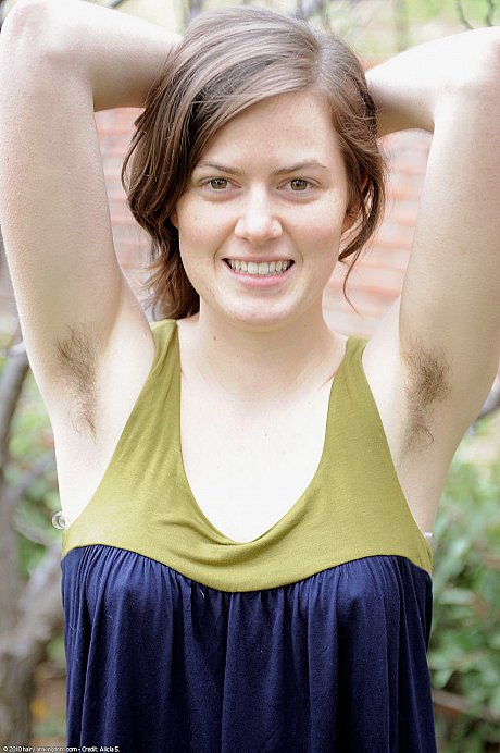 Amateur babe Amanda strips in the backyard & shows her curves & bushy twat - Image 1 of 20  in Outdoor category   featuring Amanda 
