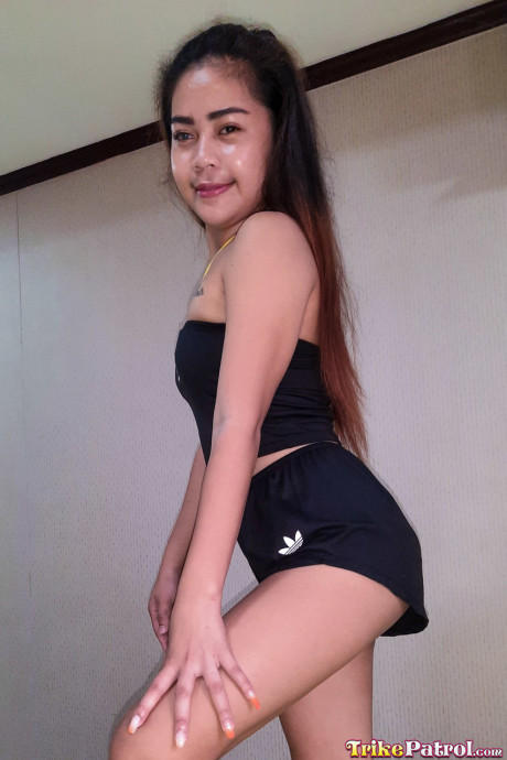 Amateur Filipina Christin Malaki	strips nude & takes a schlong up her hairy muff - #769072