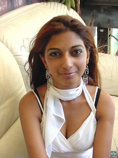 Indian teenie releases her firm tits and a pierced nipple from her bikini top - Image 3 of 16  in Babe category  