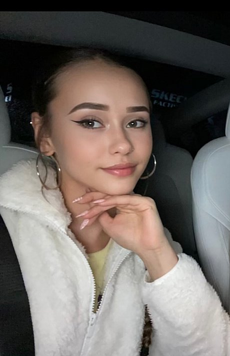 OnlyFans Brianna Bums performed by Brianna Bums Sex Photos - Image 10 of 14  in Teen category   featuring Brianna Bums 