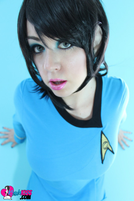 Cosplay skank girl Kayla Kiss gives a busty Star Trek performance with pasties - #4188