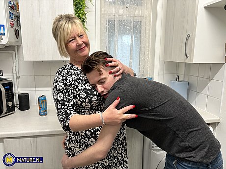 British granny Chantelle unleashes her titties and teases a young dong - Image 16 of 20  in Pussy category   featuring Sam Bourne, Chantelle 