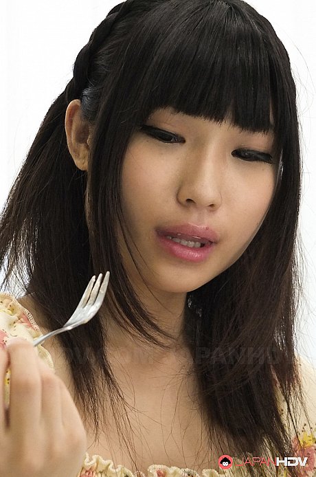 Asian princess Akubi Yumemi & her nasty mom get fingered by waiters - Image 5 of 20  in Ass category   featuring Akubi Yumemi, Runa Kobayashi 