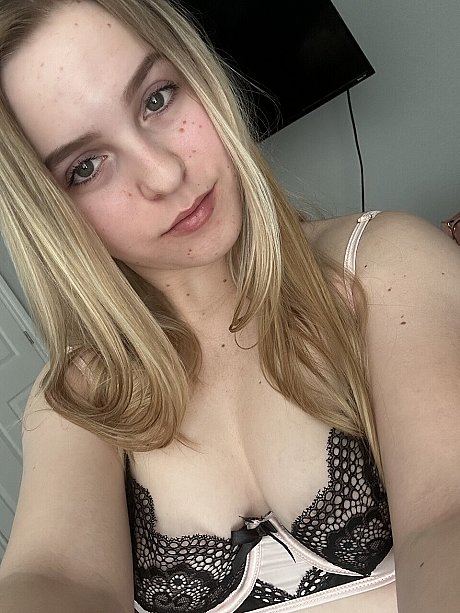 OnlyFans Madison Rose naked Photos - Image 10 of 10  in Model category  