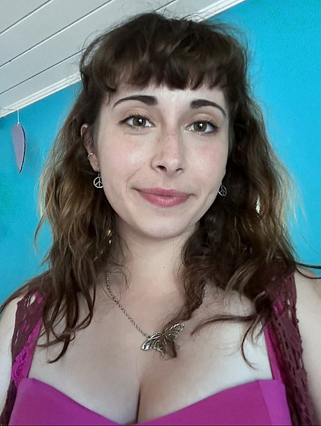 Lovely OnlyFans cam model Sam Squeebs teases with her pretty big breasts - Image 2 of 14  in Model category   featuring Sam Squeebs 