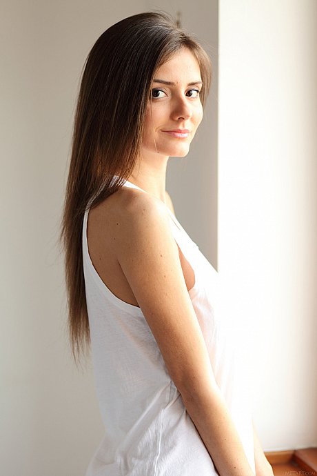 Met Art performed by Sunshine A Porn Photos - Image 1 of 21  in Pussy category   featuring Sunshine A 