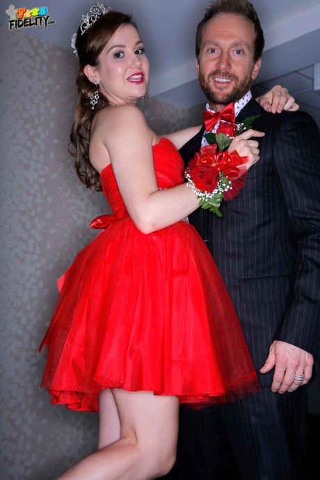 Cougar Kasey Warner poked hard by the teacher who came at prom with her - #1236268