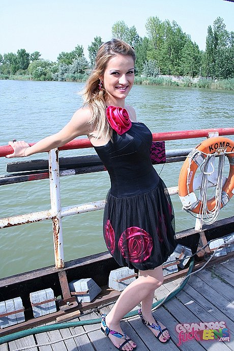 Serbian vixen Cherry Kiss giving old Captain Eddie rimjob and fucks his rod - Image 3 of 16  in Pussy category   featuring Cherry Kiss, Eddie 