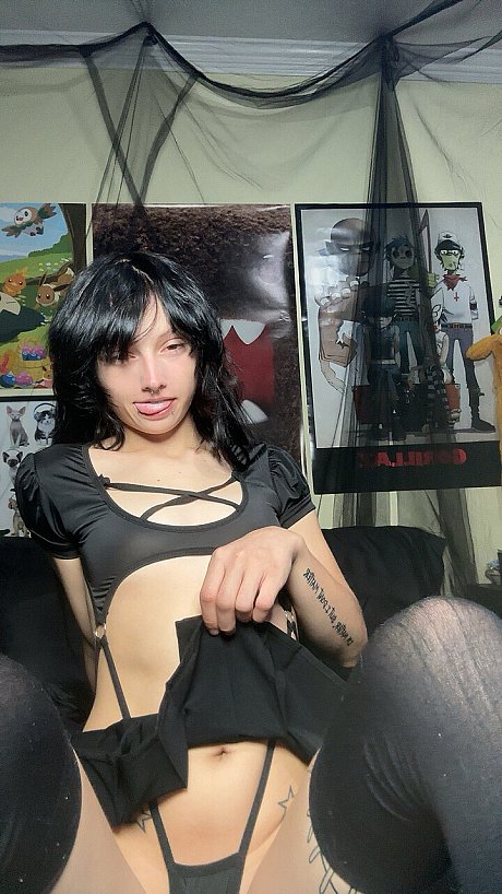 OnlyFans Haley Holes featuring Haley Holes nude Images - Image 4 of 21  in Teen category   featuring Haley Holes