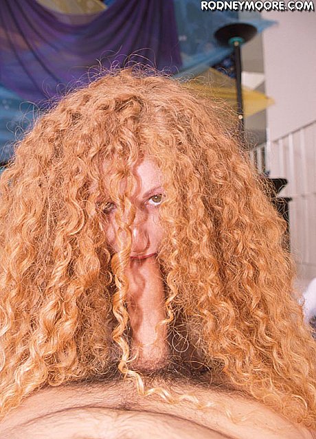Curly-haired amateur Annie Body poses nude before giving a lovely lovely blowjob - Image 4 of 20  in Pussy category   featuring Annie Body 