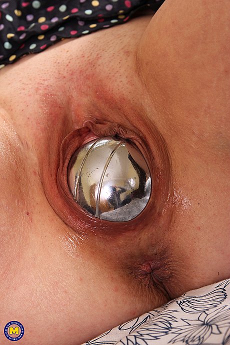 Mature girl Paulana inserts a enormous dildo and a silver ball into her meaty vagina - Image 19 of 20  in Big Clit category   featuring Paulana 