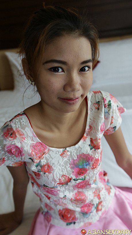 Pretty asian amateur Oay shows her small butt and gets a POV cunt fuck - Gallery #26766