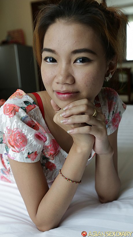 Pretty asian amateur Oay shows her small butt and gets a POV cunt fuck - Image 4 of 20  in Teen category   featuring Oay 