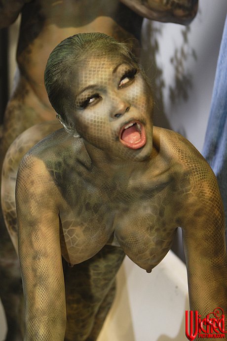 Curvy oriental zombie Mika Tan getting brutally screwed in the bathtub - Image 12 of 21  in Pussy category   featuring Derrick Pierce, Mika Tan 