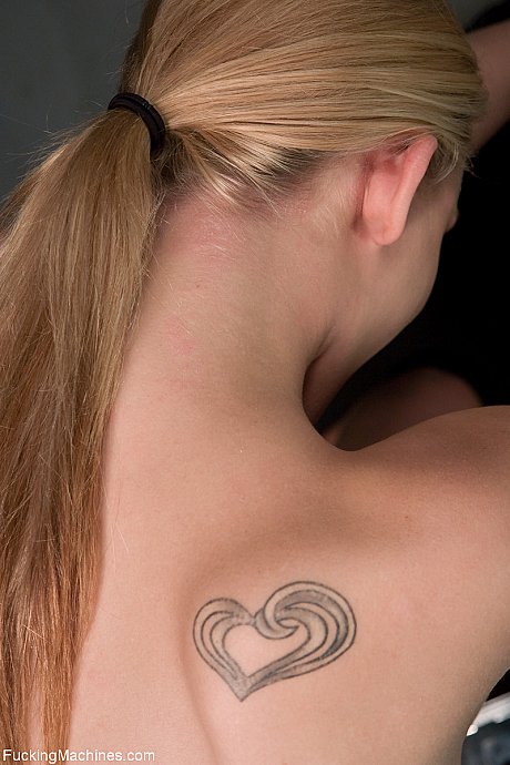 Blondie with natural breasts Natalie Norton receives a gigantic dildo by a sex machine - Image 9 of 20  in Dildo category   featuring Natalie Norton 