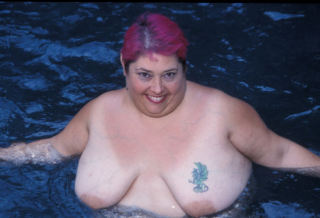 Charming BBW Cadence Harden stripping and posing booty undressed poolside - #1174338