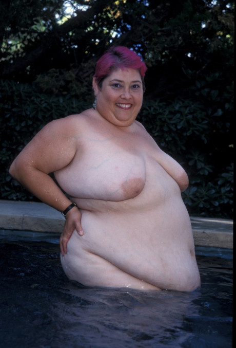 Charming BBW Cadence Harden stripping and posing booty undressed poolside - #1174343