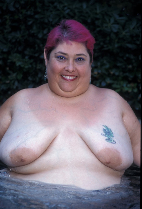 Charming BBW Cadence Harden stripping and posing booty undressed poolside - #1174345