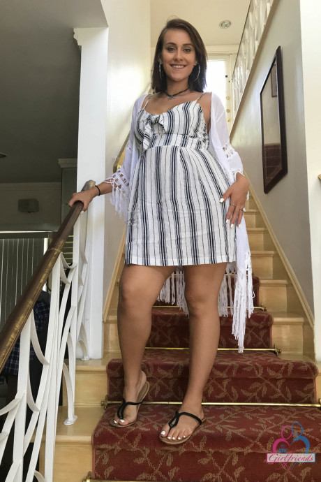 Pregnant amateur girlfriend Indica Monroe displays her bum and tits in a solo - #1230604