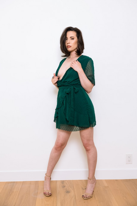 Stunning brunette Casey Calvert enjoys hardcore anal sex with a hung guy - #1523921