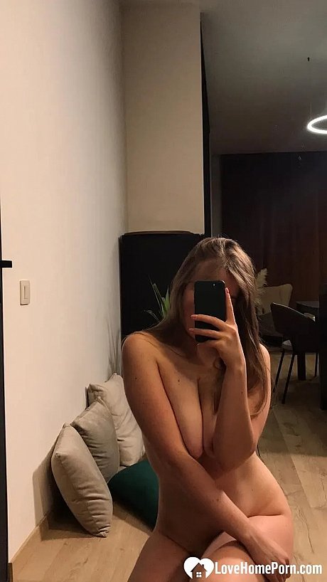 Amateur sweety takes selfies of her round behind and gigantic nipples - Image 10 of 20  in Amateur category  