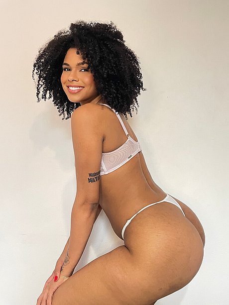 OnlyFans Lisa Brazilian Babe Lisa Brazilian Babe - Image 15 of 20  in Model category   featuring Lisa Brazilian Babe 