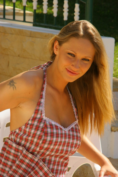 Porn Pics featuring Veronica nude Pictures - #1548989