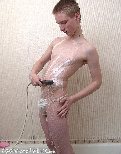 Horny yellow-haired twink Foxxx washes himself and masturbates in the bathtub - Image 7 of 21  in Gay category  