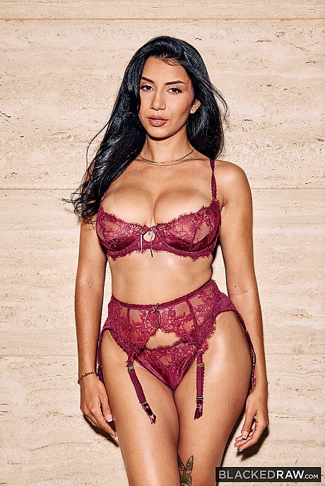 Blacked bare Roxie Sinner, Chocolate penis - Image 3 of 21  in Pornstar category   featuring Chocolate Rod, Roxie Sinner 