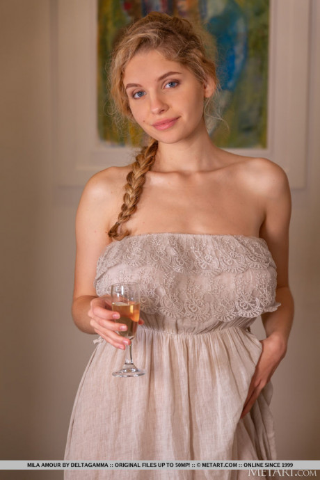 Blonde beauty Mila Amour unveils her hot body during solo action - #552549
