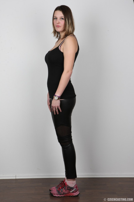Amateur model Liliana loses her clothing one item at a time until she's naked - #1204002