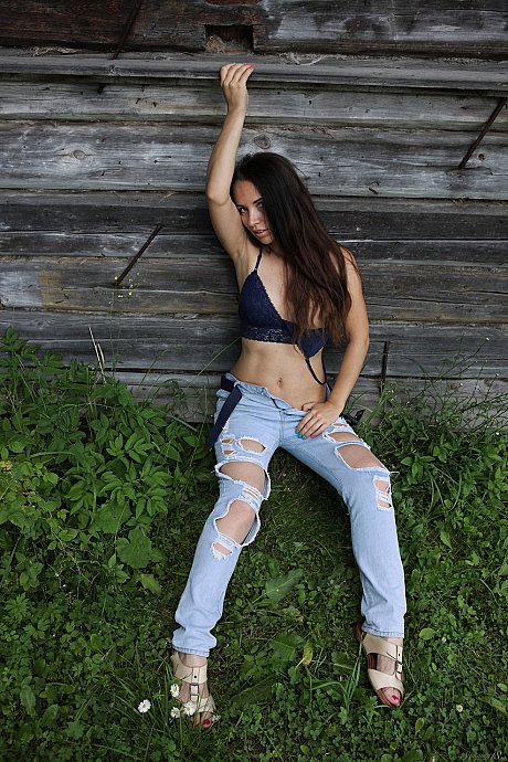 Beautiful babe Nicole V flaunts her massive butt in a lovely outdoor striptease - Image 10 of 21  in Model category   featuring Nicole V 
