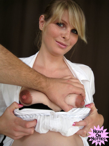 Attractive pregnant Ukrainian Wiska milks her huge melons and gives a blowjob - #1098595