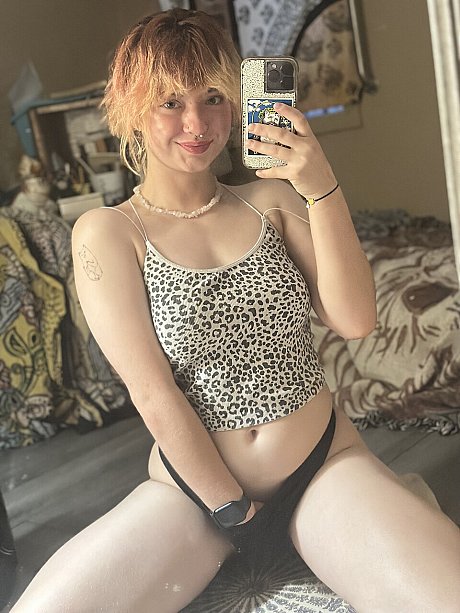 OnlyFans redhead Abby featuring ginger Abby Sex Pics - Image 16 of 20  in Babe category  