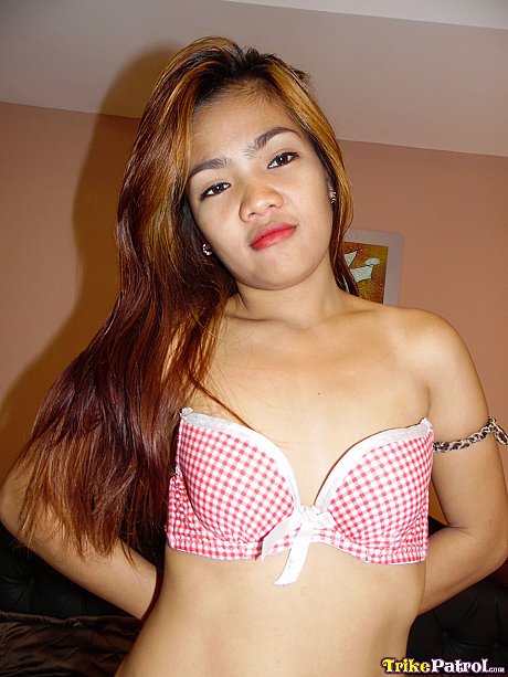 Filipina amateur Charlie Magno drops her clothes and gets pounded in POV action - Image 2 of 21  in Close Up category   featuring Charlie Magno 